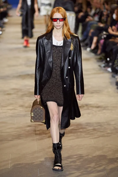Look 22